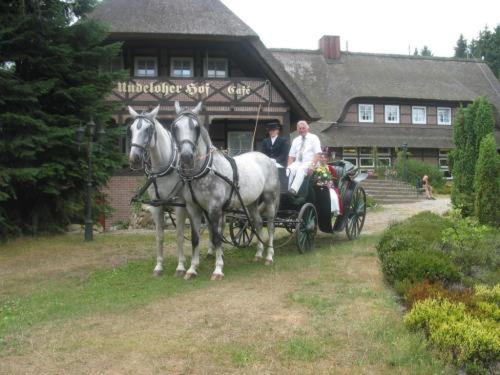 Undeloher Hof Hotell Exteriör bild